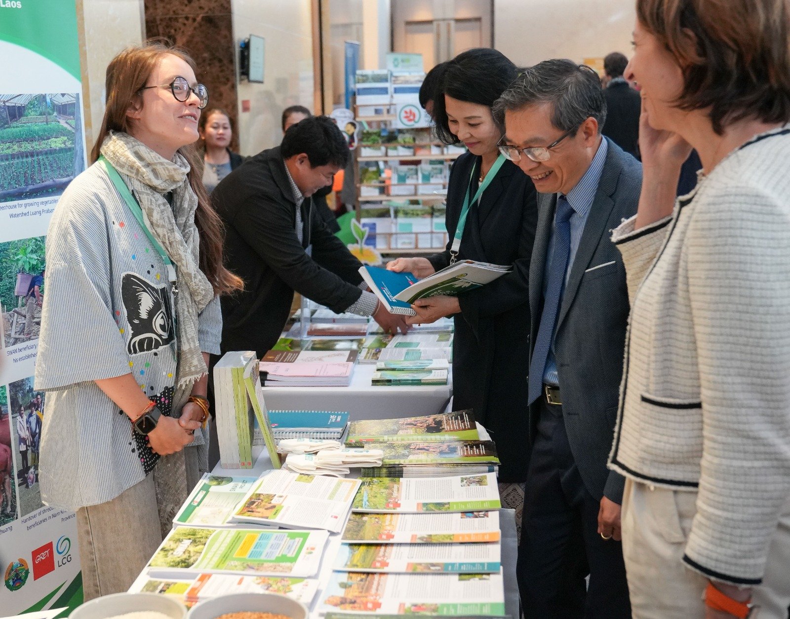 VientianeMai TARASA25